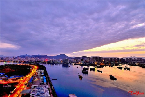 平坊镇有什么好吃的（平坊乡卫生院电话）